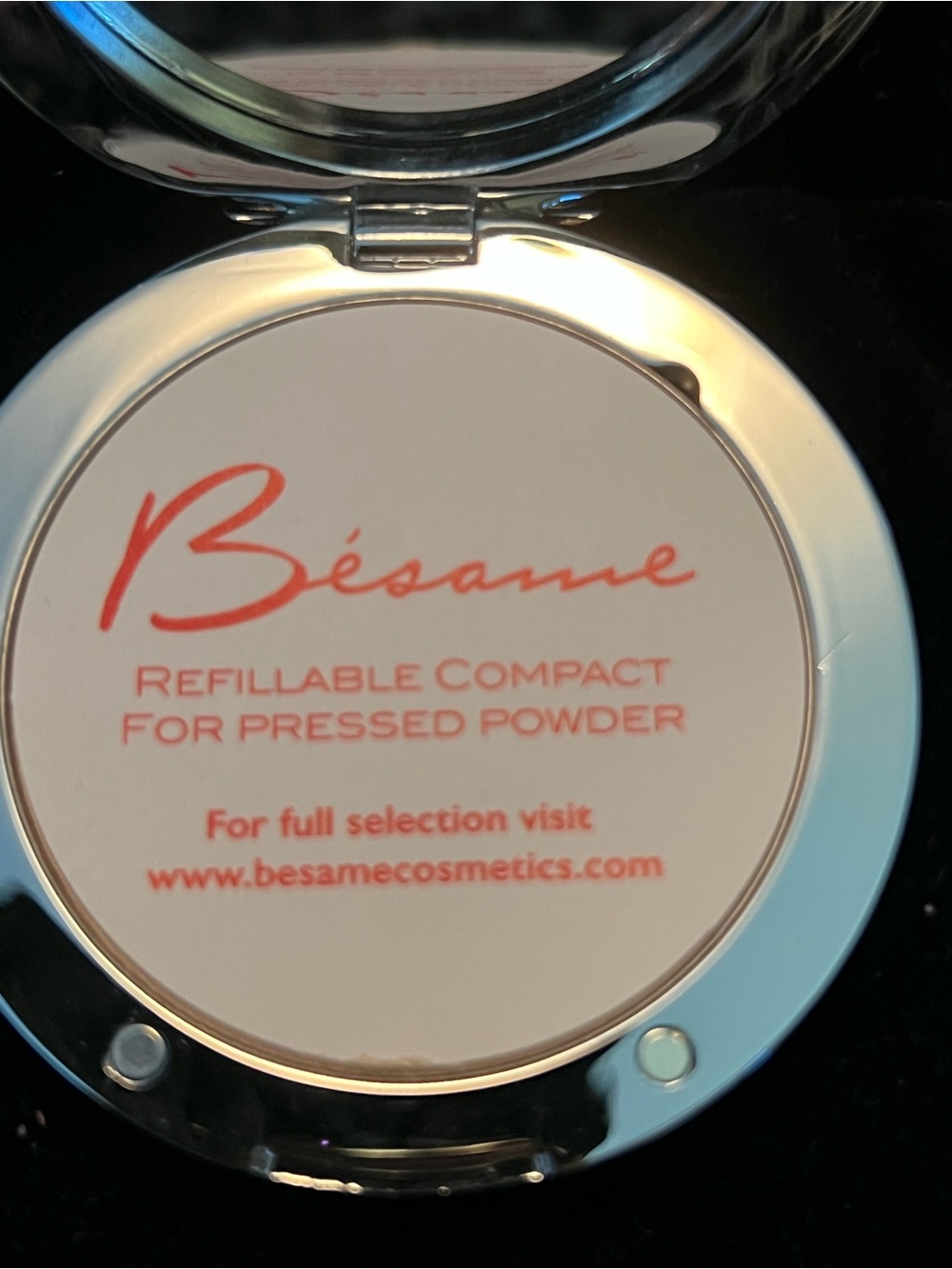RARE RETIRED - Bésame Refillable Compact wi/Pressed Powder - Silver Spider Case - Picture 4 of 5